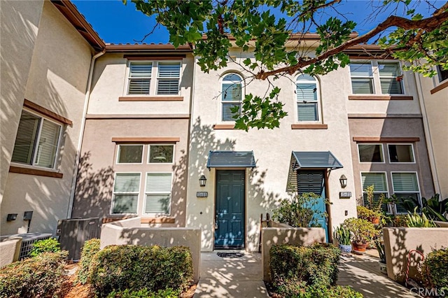 15405 Ashley Ct, Whittier, CA 90603 - multi unit property featuring stucco siding