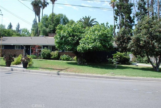 360 Campbell Ave, Redlands, CA 92373 - view of front facade featuring a front yard and brick siding