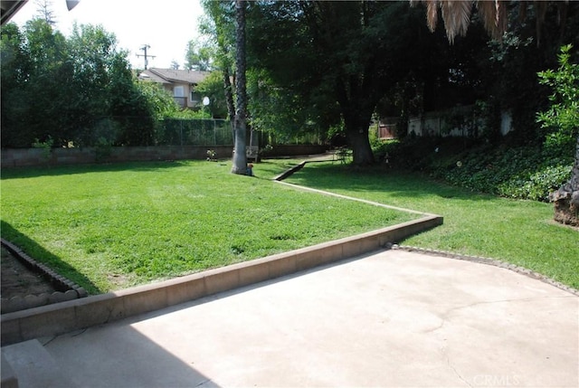 360 Campbell Ave, Redlands, CA 92373 - view of yard featuring a patio