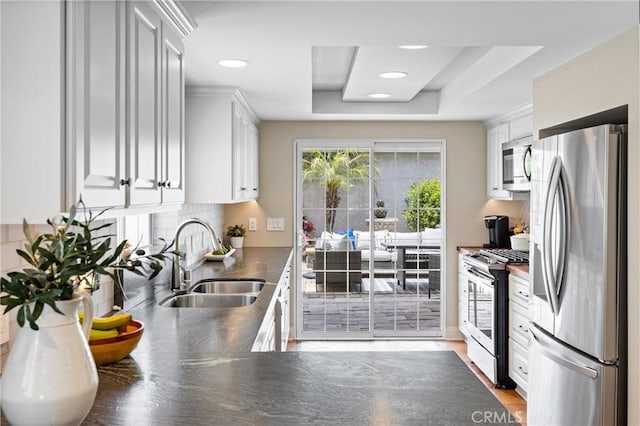 419 18th St, Huntington Beach, CA 92648 - photo 9