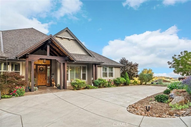 133 Valley Ridge Dr, Paradise, CA 95969 - craftsman inspired home featuring roof with shingles