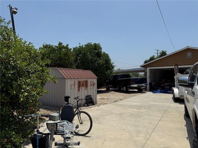 431 W M St, Colton, CA 92324 - garage with a shed