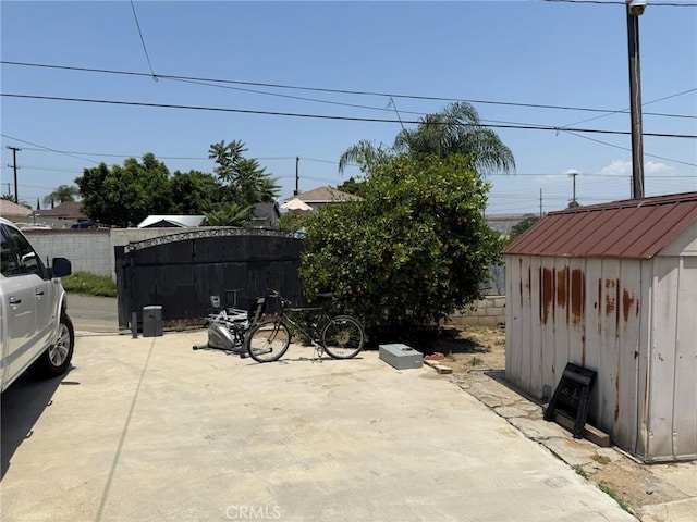 431 W M St, Colton, CA 92324 - view of patio