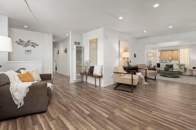 642 Carlsbad St, Spring Valley, CA 91977 - living area featuring a heating unit, wood finished floors, recessed lighting, and baseboards