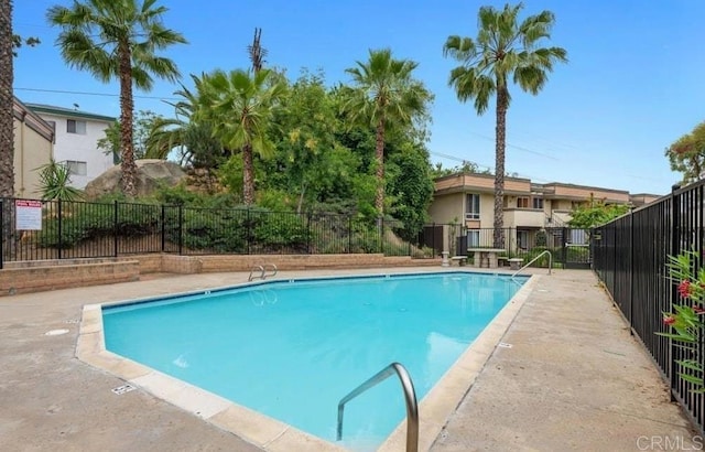 745 E Bradley Ave Unit 27, El Cajon, CA 92021 - view of community pool