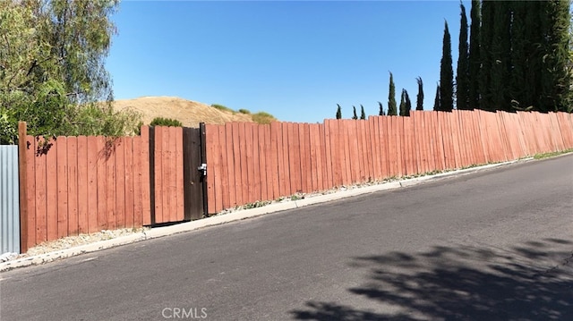 4740 Excelente Dr, Woodland Hills, CA 91364