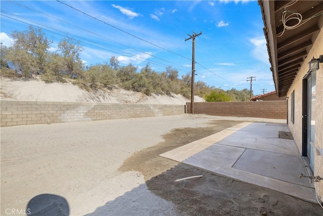 27505 Ventura Dr, Cathedral City, CA 92234 - fenced backyard with a patio