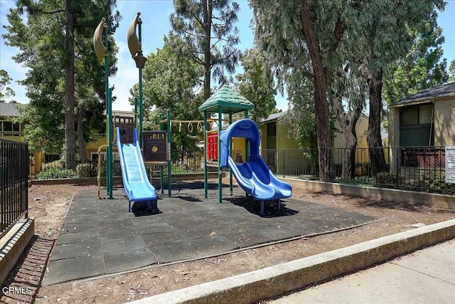232 Rosewood St, Ventura, CA 93001 - photo 36