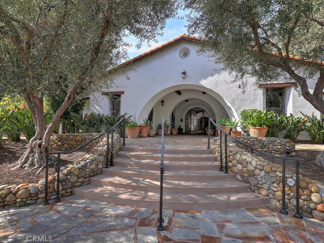 1 Lennox Ct, Ladera Ranch, CA 92694 - surrounding community featuring stairway