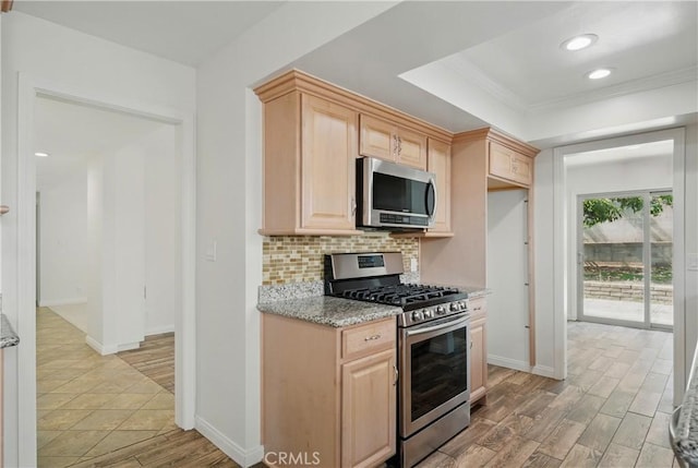 427 W Northridge Ave, Glendora, CA 91741 - kitchen with stainless steel appliances, light brown cabinets, ornamental molding, backsplash, and baseboards