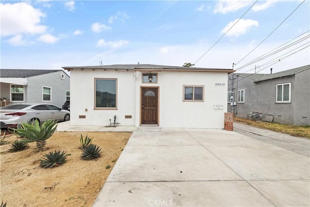 10931 S Burl Ave, Inglewood, CA 90304 - view of front of house featuring stucco siding