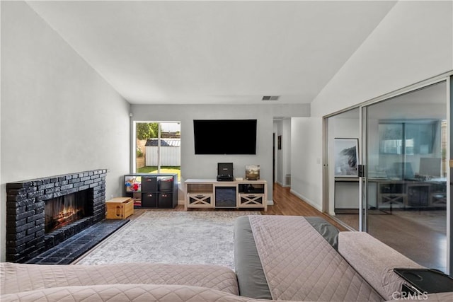15155 Poppy Meadow St, Canyon Country, CA 91387 - photo 20