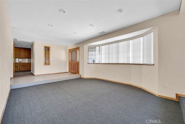 16635 Wintun Rd, Apple Valley, CA 92307 - spare room with carpet floors, baseboards, and recessed lighting