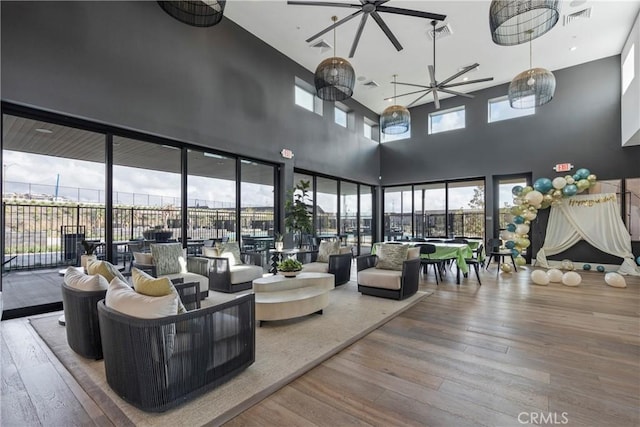 15820 Caterpillar Dr, Fontana, CA 92336 - building lobby featuring a towering ceiling