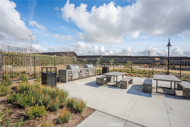 15820 Caterpillar Dr, Fontana, CA 92336 - view of patio