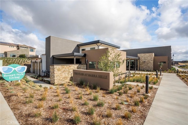 15820 Caterpillar Dr, Fontana, CA 92336 - view of community / neighborhood sign