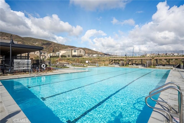 15820 Caterpillar Dr, Fontana, CA 92336 - community pool with a mountain view