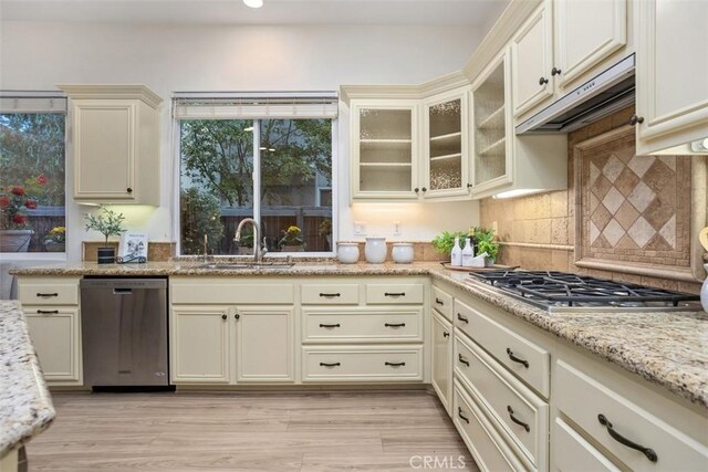 608 Inverlochy Dr, Fallbrook, CA 92028 - photo 16
