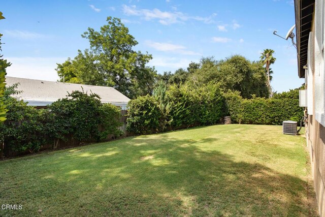 260262 Acacia St, Altadena, CA 91001 - view of yard featuring cooling unit