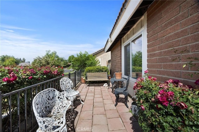 5904 Medio Luna Ave, Bakersfield, CA 93306 - photo 3