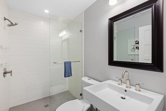 867 Wilbur Ave, San Diego, CA 92109 - bathroom featuring toilet, a sink, and a shower stall