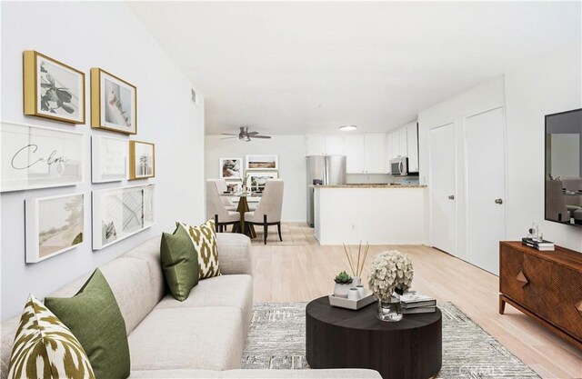 18820 Mandan St Unit 407, Canyon Country, CA 91351 - photo 3
