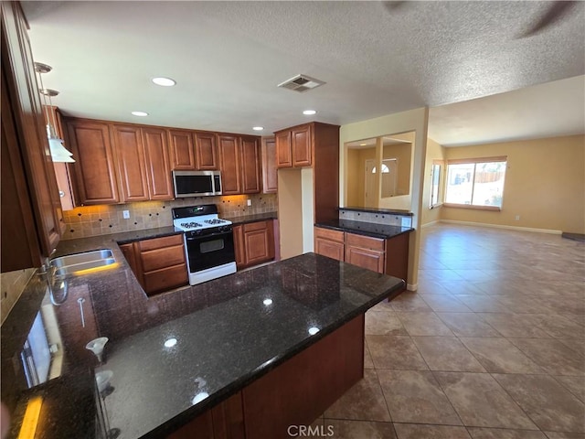 8636 Oleander Ave, California City, CA 93505 - photo 6