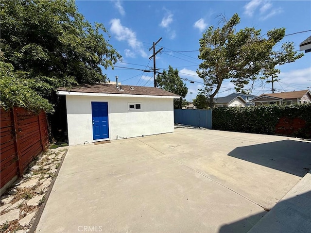 5472 3rd Ave, Los Angeles, CA 90043 - view of patio