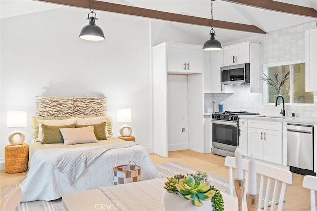 34021 La Serena Dr, Dana Point, CA 92629 - bedroom with a sink, light wood-style flooring, and baseboards
