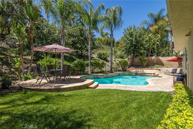 25815 Forsythe Way, Stevenson Ranch, CA 91381 - view of swimming pool featuring a patio and a pool with connected hot tub