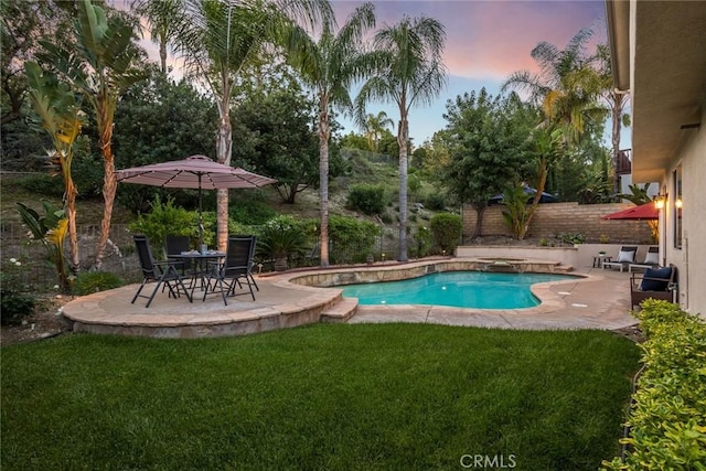 25815 Forsythe Way, Stevenson Ranch, CA 91381 - pool at dusk with a patio area