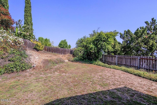 5020 Carolyn Way, Glendale, CA 91214 - view of fenced backyard