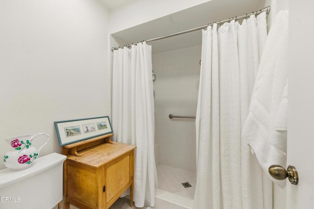 18751 Hatteras St Unit 13, Tarzana, CA 91356 - bathroom with toilet and tiled shower