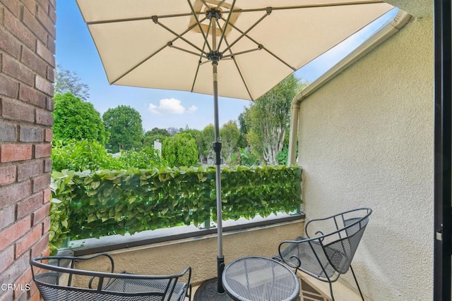 18751 Hatteras St Unit 13, Tarzana, CA 91356 - view of balcony