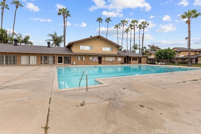 12912 Lariat Ln, Norwalk, CA 90650 - community pool with a patio area