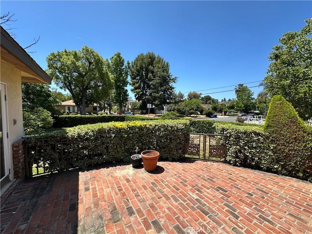 14655 Morrison St, Sherman Oaks, CA 91403 - view of patio / terrace