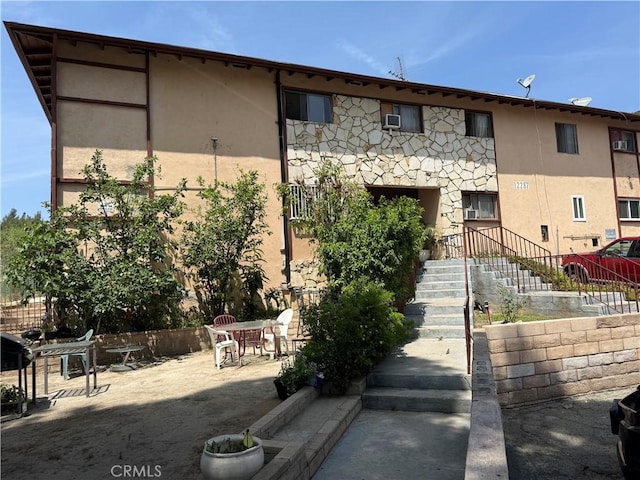 12287 Osborne St Unit 12, Pacoima, CA 91331 - photo 2