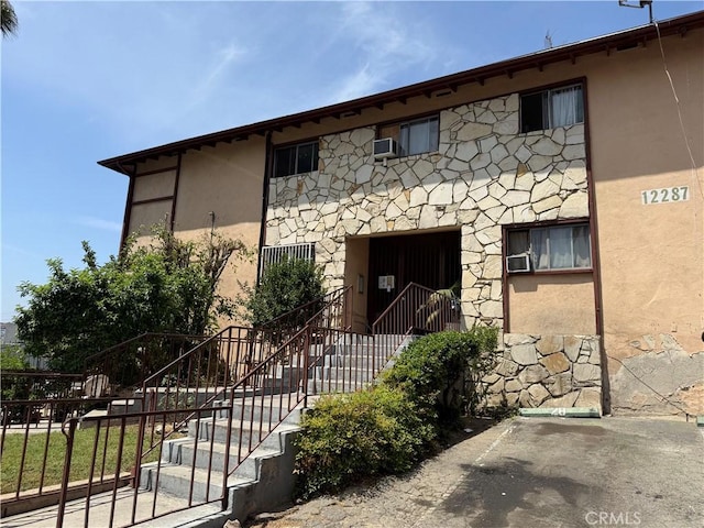 12287 Osborne St Unit 12, Pacoima, CA 91331 - photo 1