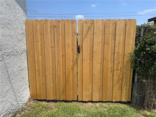 610 N Northwood Ave, Compton, CA 90220 - view of gate