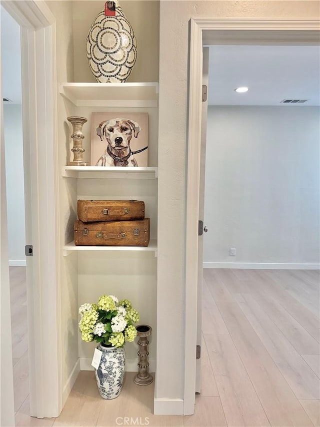 610 N Northwood Ave, Compton, CA 90220 - view of closet