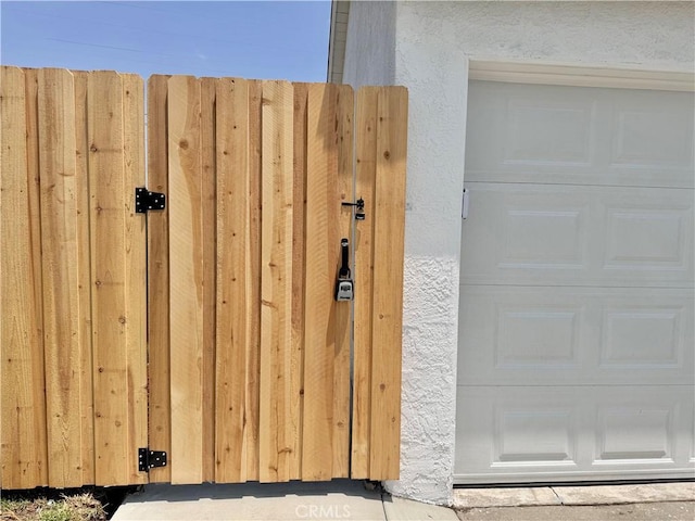 610 N Northwood Ave, Compton, CA 90220 - exterior view of stucco siding