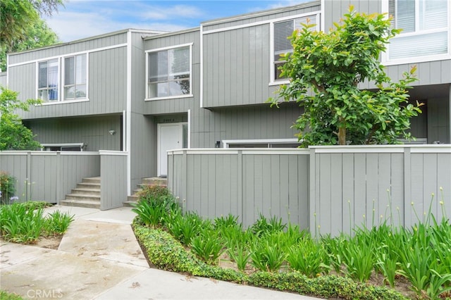 2900 S Greenville S Unit H, Santa Ana, CA 92704 - view of townhome / multi-family property