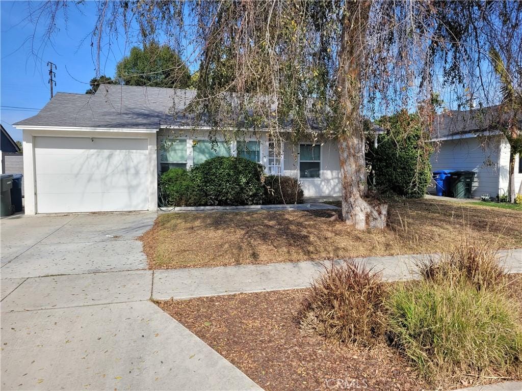 9235 Dalberg St, Bellflower, CA 90706 - photo 1