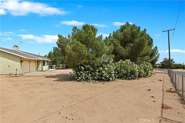 9614 Peach Ave, Hesperia, CA 92345 - view of yard