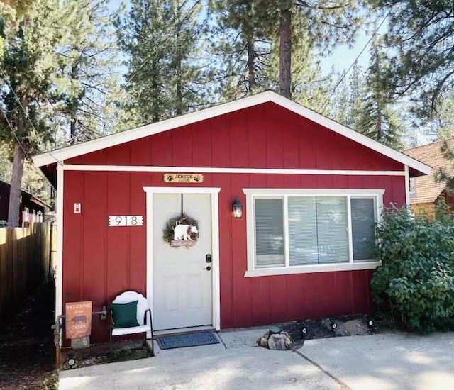 918 W Aeroplane Blvd, Big Bear City, CA 92314 - view of outbuilding