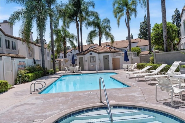 2141 Triador St Unit 103, Corona, CA 92879 - community pool with a community hot tub, a patio, and a residential view