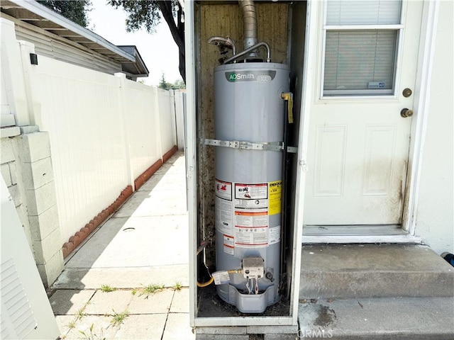 858 Bussey St, San Bernardino, CA 92405 - utilities featuring gas water heater
