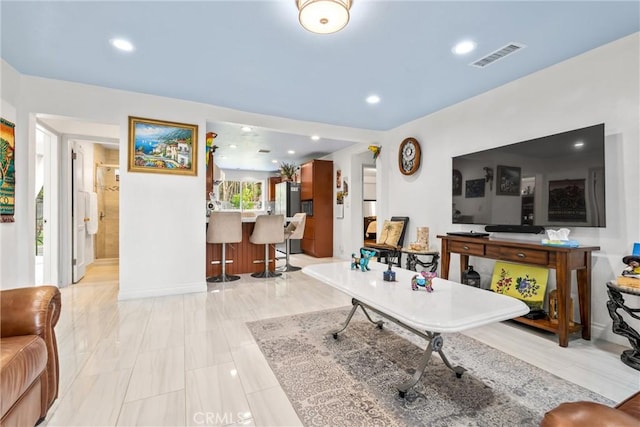 3133 W 187th Pl, Torrance, CA 90504 - living room with recessed lighting and baseboards
