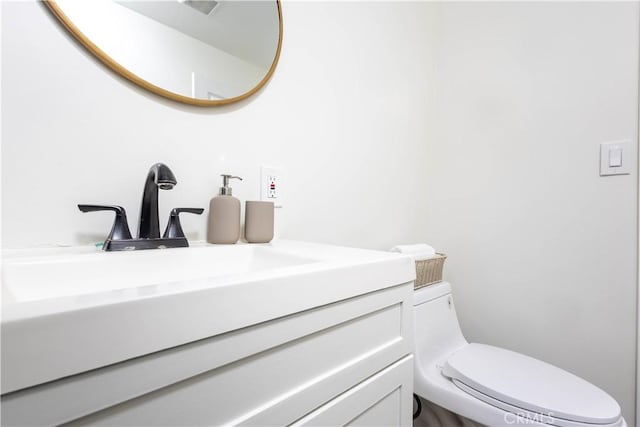 3720 S St Andrews Pl, Los Angeles, CA 90018 - bathroom featuring vanity and toilet