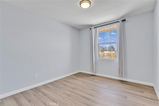 11376 Starlight Dr, Rancho Cucamonga, CA 91701 - unfurnished room with light wood-style flooring